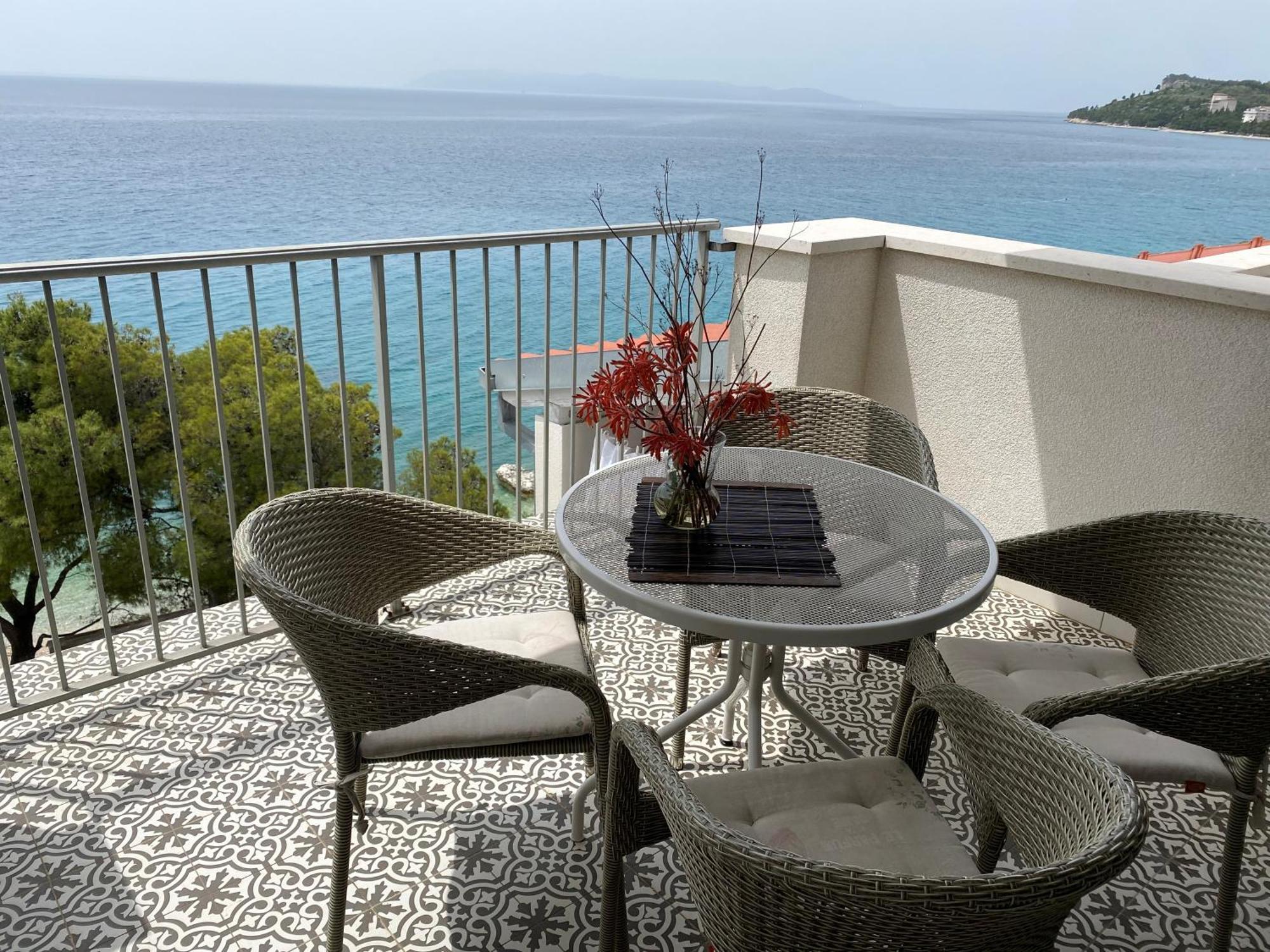 Apartman Ratac 11 Tucepi Bagian luar foto